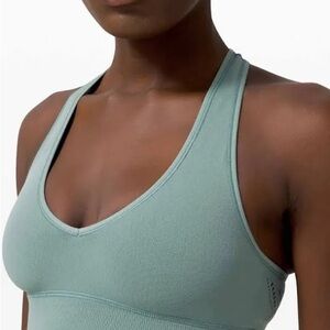 Lululemon Women's Seamless Sports Bra - Light Blue